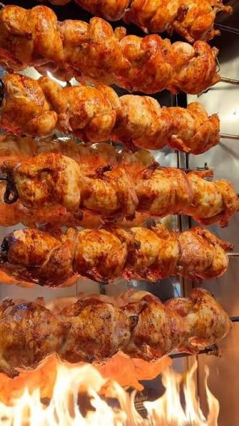 Soslu piliç ve pilav özel tabağı
